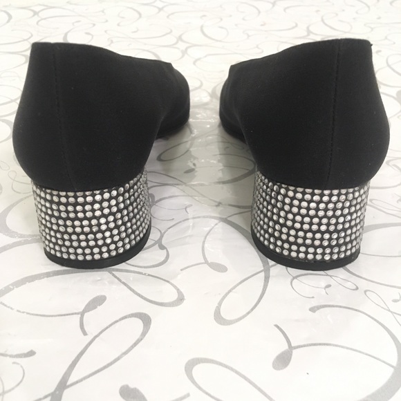 Stuart Weitzman | Satin Low Block Crystal Heel 8AA - Picture 4 of 5